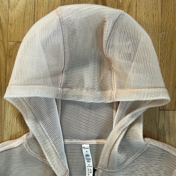 ALO YOGA mode jacket mesh cropped zip up hoodie nectar pristine size S - Picture 10 of 12